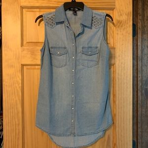 Forever 21 sleeveless denim shirt Size S